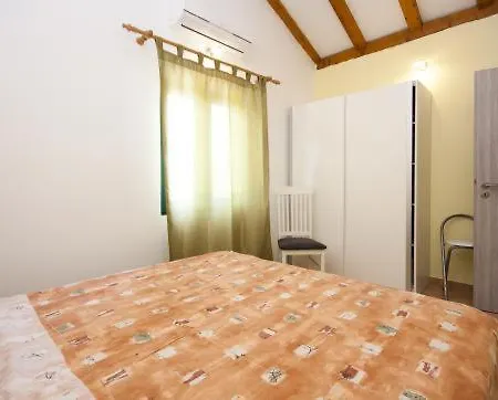 House Marko * Rogoznica (Sibenik-Knin)